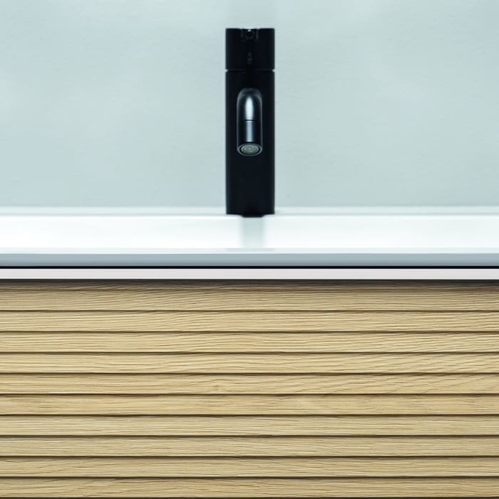 burgbad Fiumo Mineralguss-Waschtisch mit Unterschrank 82 cm, mit Griff G0223, oben mit Plissée-Struktur