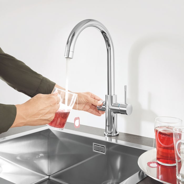 GROHE Red Duo Armatur und Boiler Größe M, Armatur mit C-Auslauf