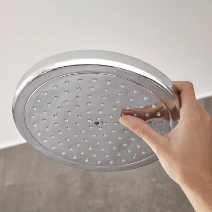 hansgrohe Croma 220 Showerpipe mit Brausearm 40 cm, schwenkbar