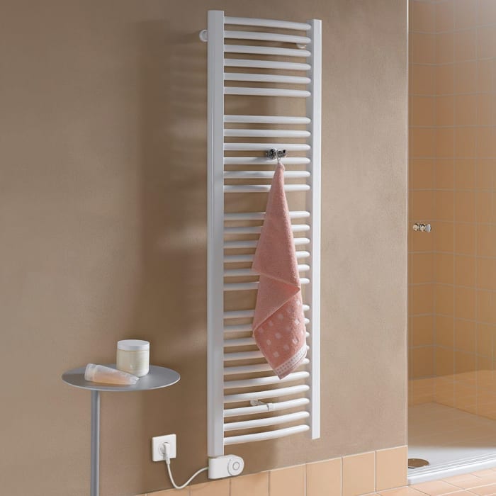 Kermi Basic R-E gebogen Badheizkörper 74,9 x 7 x 117,2 cm inkl. Elektro-Set FKS links