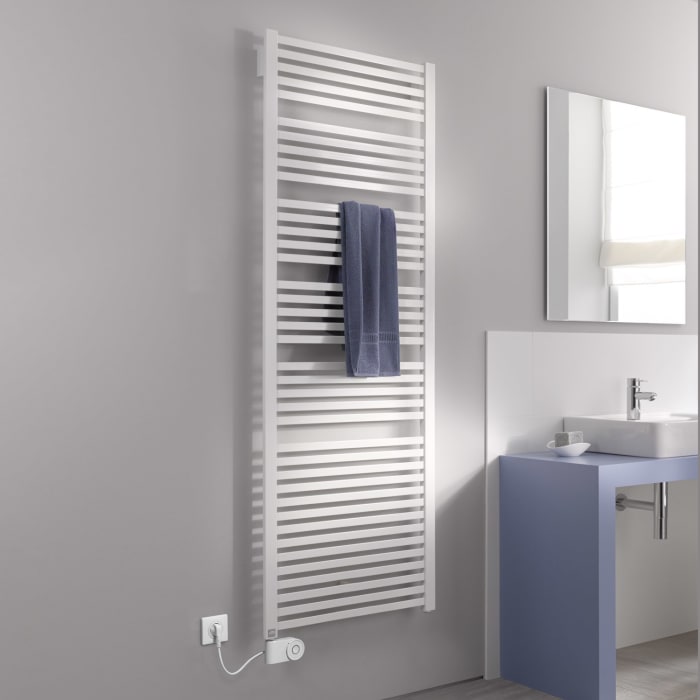 Kermi Geneo quadris-E Badheizkörper 89,6 x 3,2 x 81,4 cm inkl. Elektro-Set FKS links