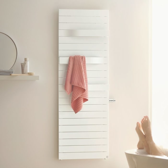 Kermi Tabeo-V Badheizkörper 50 x 10,1 x 119,7 cm Thermostatkopf seitlich rechts