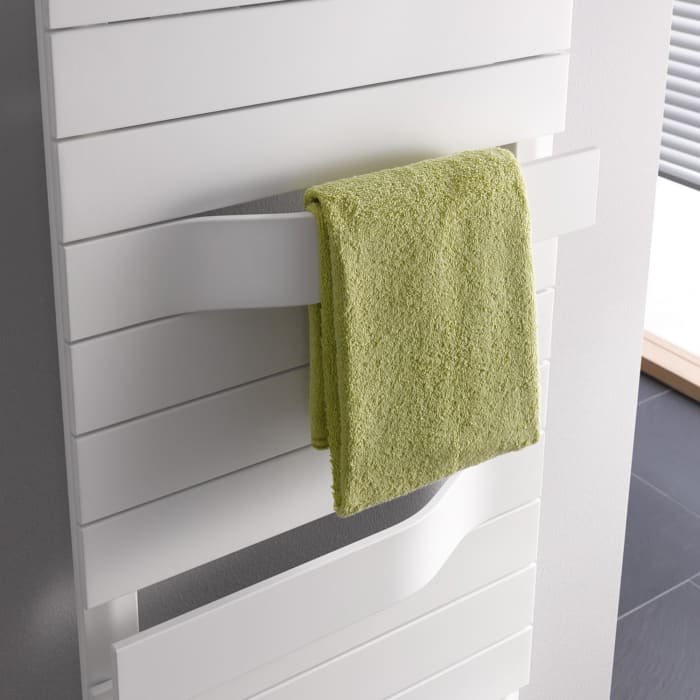 Kermi Tabeo-V Badheizkörper 50 x 10,1 x 175,7 cm Thermostatkopf seitlich rechts