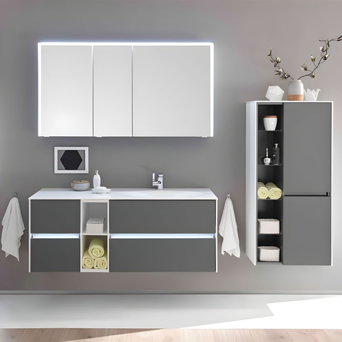 Pelipal Serie 6010 Spiegelschrank 134 x 17,6 x 70,9 cm mit LED-Lichtkranz, LED-Profil, Waschplatzbeleuchtung, große Tür links