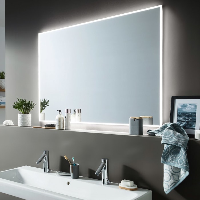 Sprinz Smart-Line 4.0 LED Badspiegel mit umlaufender Beleuchtung in den Maßen 120 x 85 cm