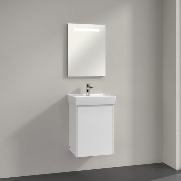 Villeroy & Boch Badspiegel More To See One LED Spiegel 45 x 60 cm mit moderner Beleuchtung