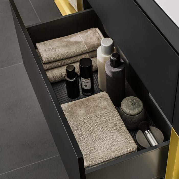 Villeroy & Boch Finion Waschtischunterschrank 120 cm mit Regalelement links, Abdeckplatte, Wandbeleuchtung