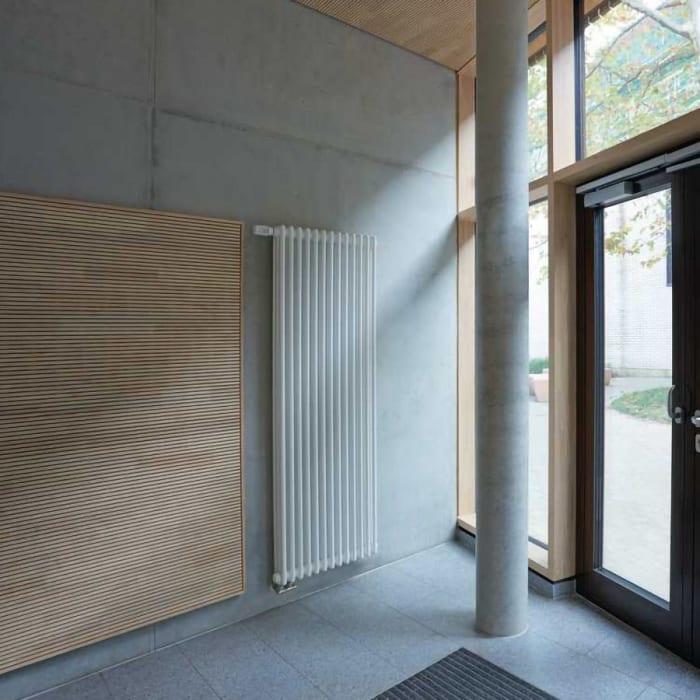 Zehnder Charleston 4200 Heizkörper 46 x 200 x 13,6 cm