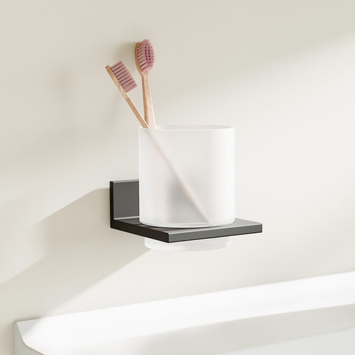 HEWI System 900 Q Glasbecher mit Halter