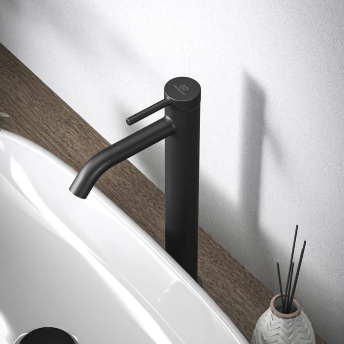 Ideal Standard Ceraline Nuovo Waschtischarmatur BlueStart Ausladung 13,5 cm mit Push-Open Ventil