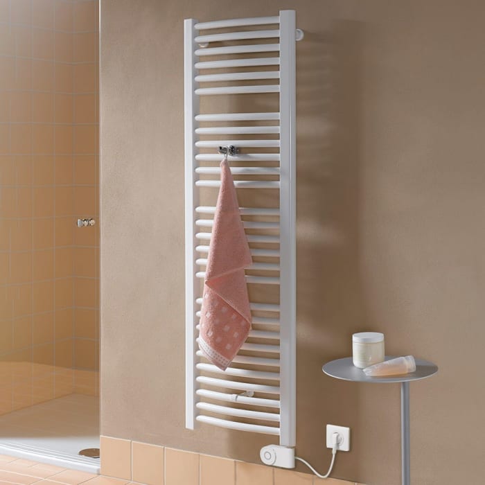 Kermi Basic R-E gebogen Badheizkörper 45 x 5,1 x 177 cm inkl. Elektro-Set FKS rechts