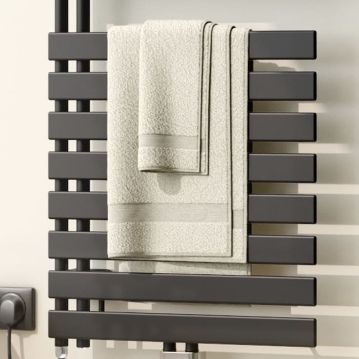 Kermi Credo Half flat -E Badheizkörper 45 x 143,6 cm, mit Elektro-Set FKS links