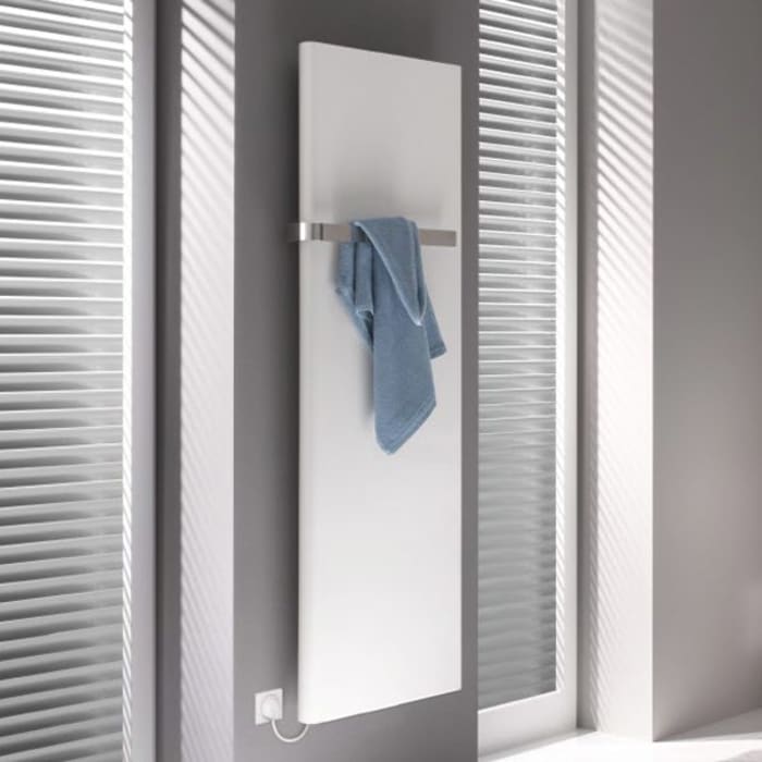 Kermi Pateo-E Badheizkörper 60 x 6,6 x 172,5 cm, Elektro-Set WWS, Handtucherwärmung