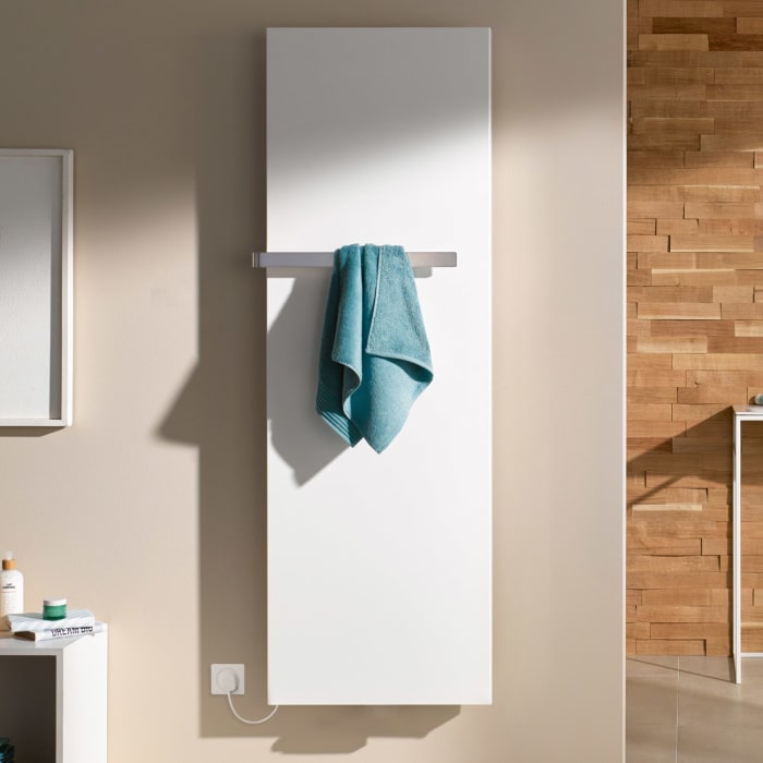 Kermi Rubeo-E Badheizkörper 47 x 6,6 x 172,5 cm für Handtucherwärmung ohne Regelung