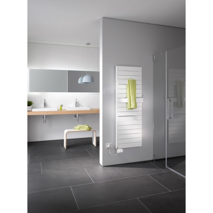 Kermi Tabeo-E Badheizkörper 60 x 10,1 x 143,7 cm inkl. Elektro-Set FKS links