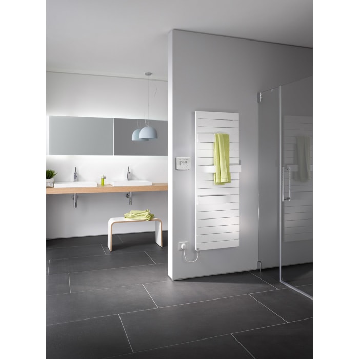 Kermi Tabeo-E Badheizkörper 60 x 10,1 x 175,7 cm inkl. Elektro-Set WRX links