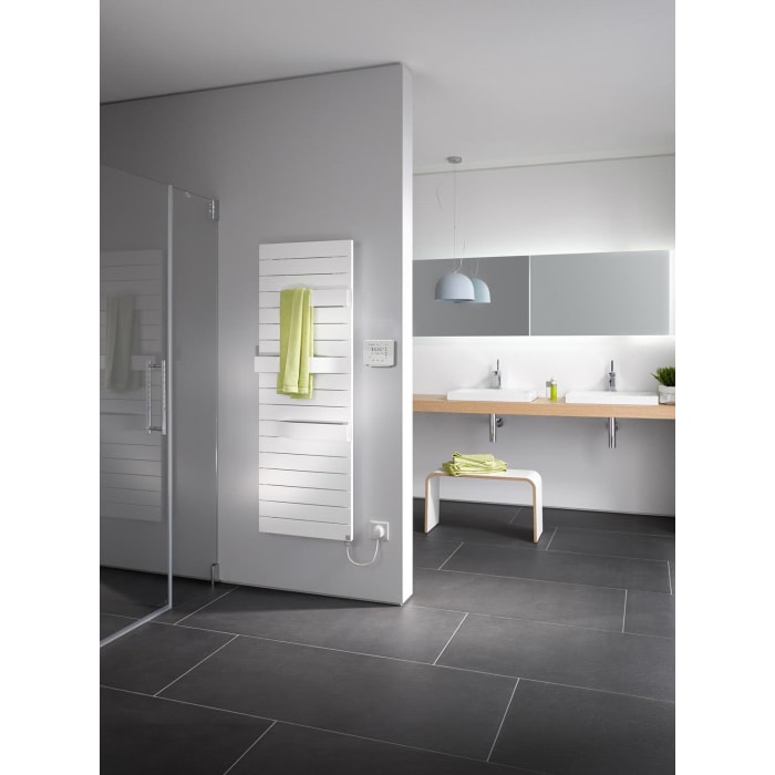 Kermi Tabeo-E Badheizkörper 60 x 10,1 x 143,7 cm inkl. Elektro-Set WRX rechts