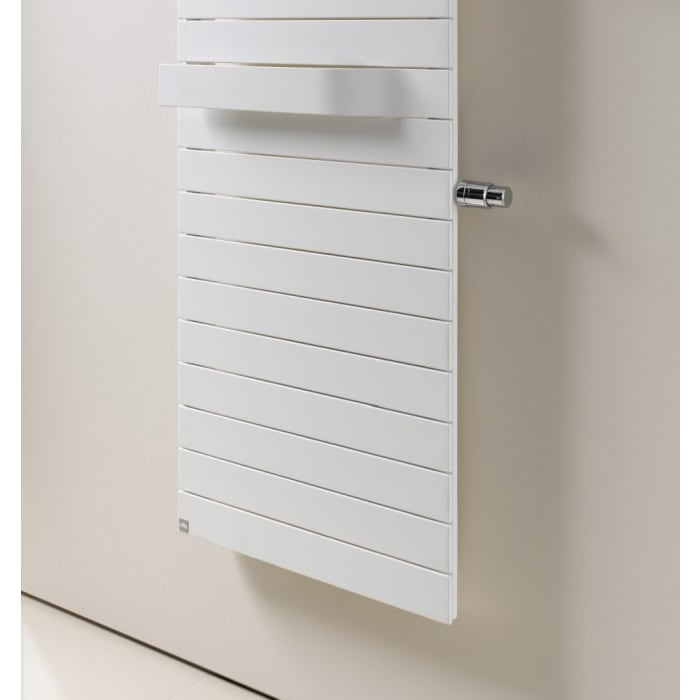 Kermi Tabeo-V Badheizkörper 60 x 10,1 x 175,7 cm Thermostatkopf seitlich rechts