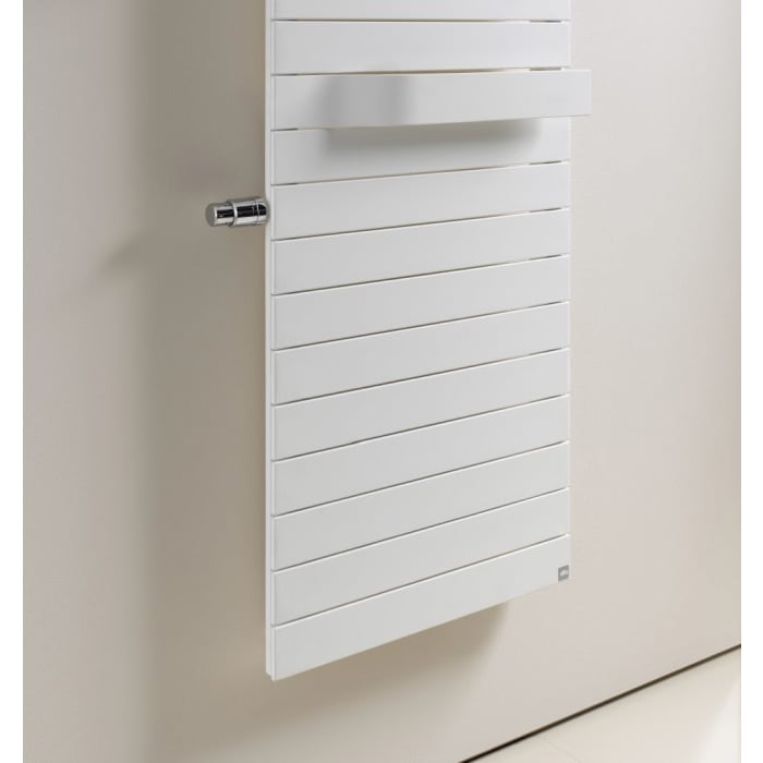 Kermi Tabeo-V Badheizkörper 75 x 10,1 x 143,7 cm Thermostatkopf seitlich links