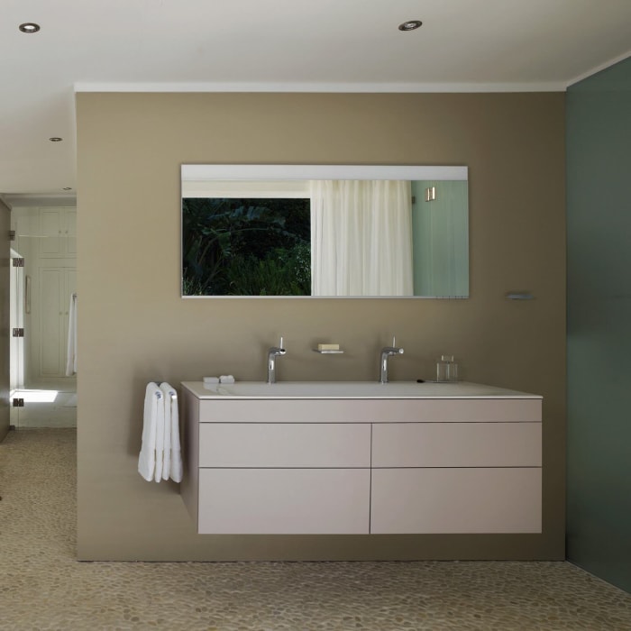 Keuco EDITION 400 Badspiegel 141 x 65 cm mit Spiegelheizung und einstellbarer Lichtfarbe