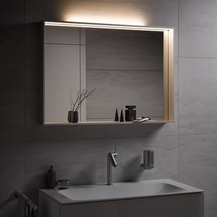 Keuco X-Line Badspiegel 80 x 70 cm mit einstellbarer Lichtfarbe und moderner Beleuchtung