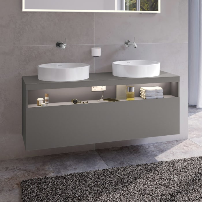 Keuco Stageline Waschtischunterbau 140 x 55 cm, mit offenem Ablagefach mit LED-Beleuchtung, Steckdose und 1 Auszug, ohne Hahnloch