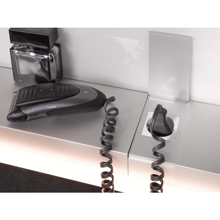 Keuco Royal P94 Unterputz-Spiegelschrank 4-türig 180 x 16 cm, mit LED-Beleuchtung, 2 Steckdosen / 2 USB-Anschlüsse