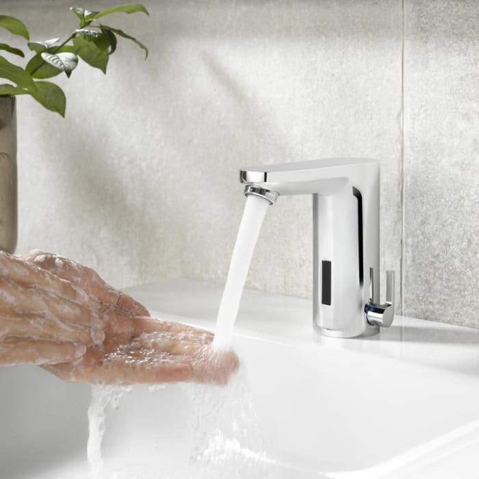 Schell CELIS E² Elektronische Waschtisch-Armatur Unterputz-Netzteil, Hochdruck-Mischwasser