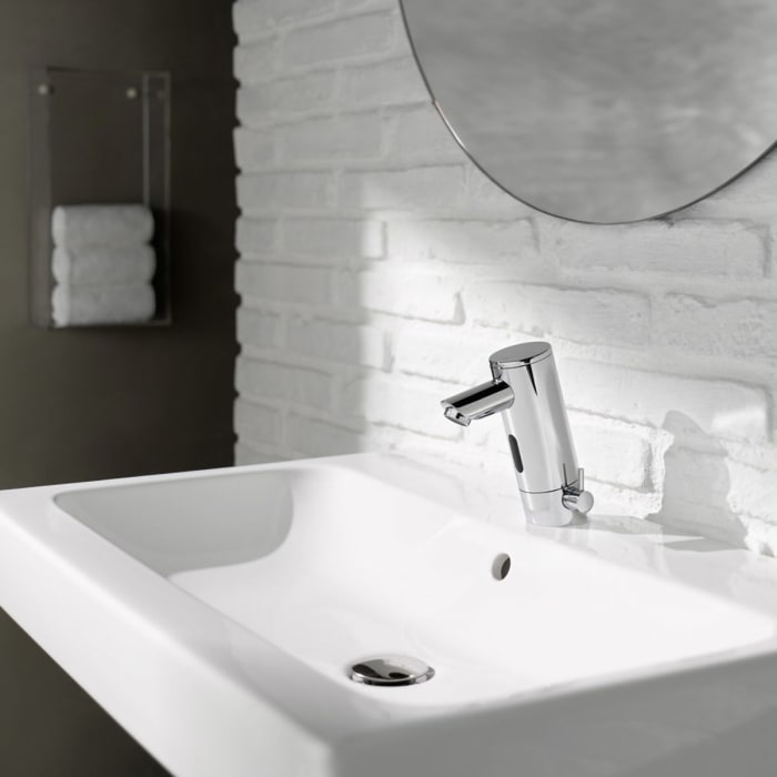 Schell PURIS E² Elektronische Waschtisch-Armatur mit Stecker-Netzteil, Hochdruck-Mischwasser