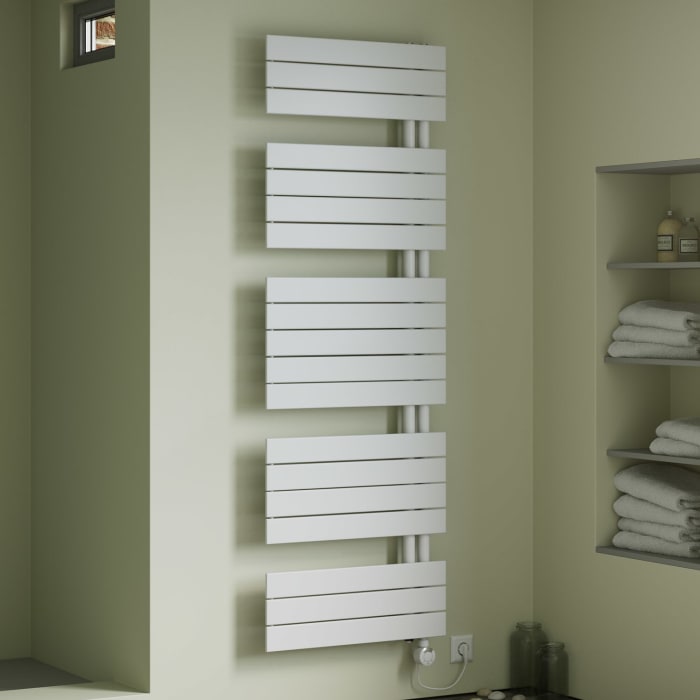 Plan Open E Badheizkörper 70 x 149,5 cm, rein elektrisch, Heizstab Typ 4, Öffnung links mit Fernbedienung