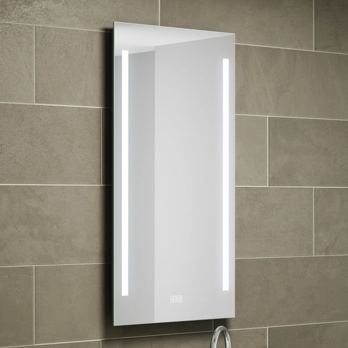 Megabad Profi Collection Home Badezimmerspiegel mit Dimmer und Heizung in 70 x 70 cm