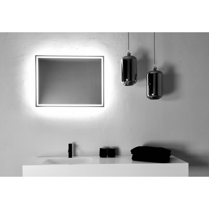 Megabad Profi Collection Sora LED Badspiegel mit den Maßen 140 x 70 cm