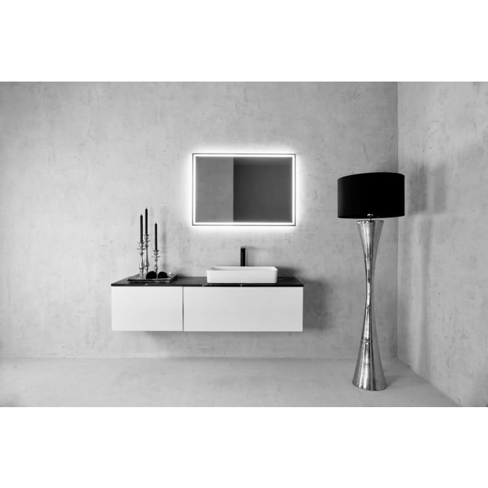 Megabad Profi Collection Sora LED Badspiegel mit den Maßen 140 x 70 cm