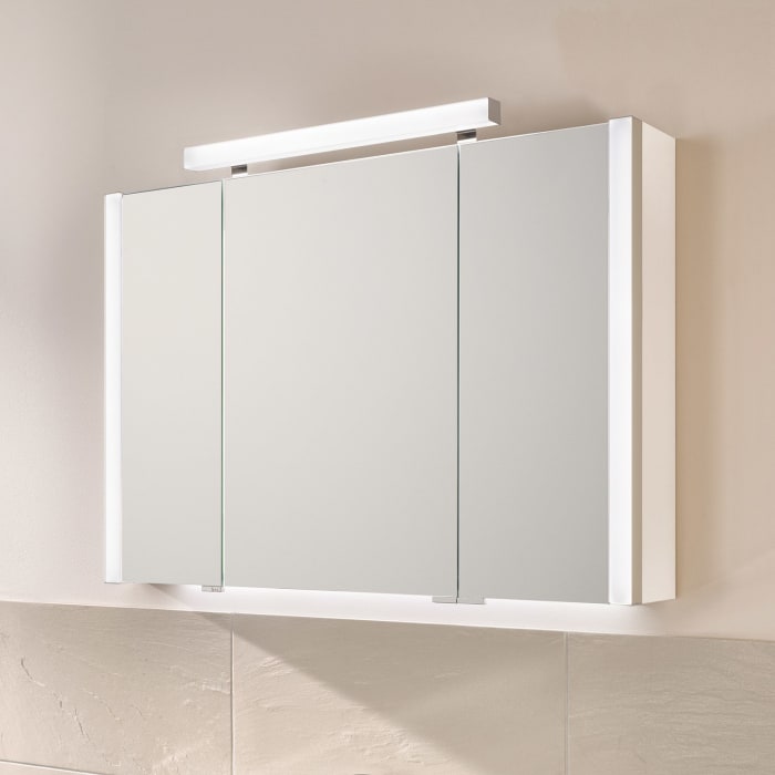 Puris b • brace Spiegelschrank 83,2 x 15 x 64 cm mit LED-Aufbauleuchte und 2 Beleuchtungsprofilen