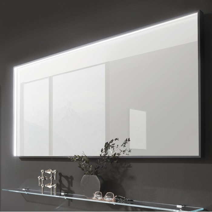 Puris b • straight Badspiegel 120 cm mit LED-Flächenleuchte in schwarz matt eloxiert