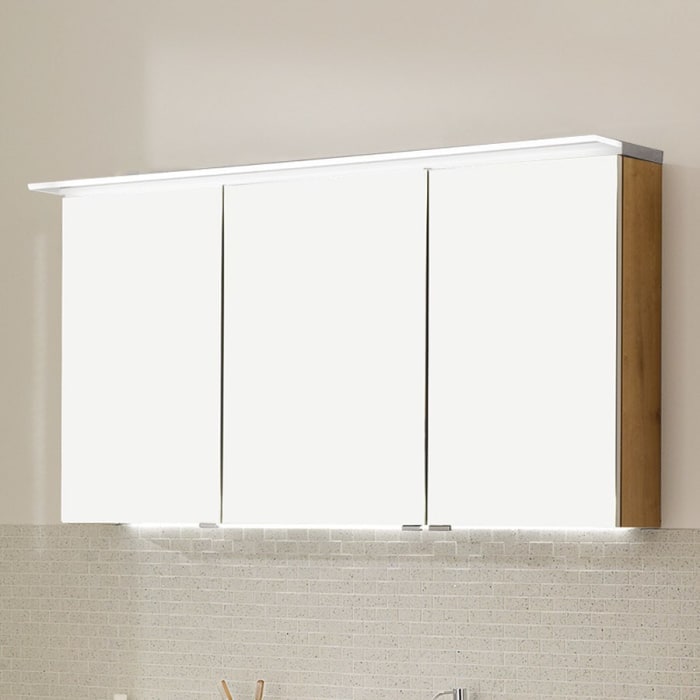 Puris b • straight Spiegelschrank 90 x 15 x 66 cm mit 3 Türen und LED-Flächenleuchte