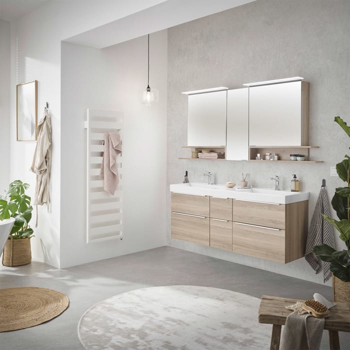 Puris c!mano Serie A Spiegelschrank 150 x 80 cm mit 3 Türen und 2 Regalen beidseitig geöffnet