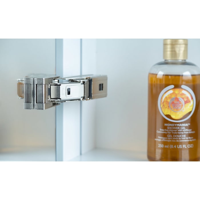 Schneider EASY Spiegelschrank ELC1 60/1/0/SD/L 59,5 x 70 cm, 1 Steckdose links, DE