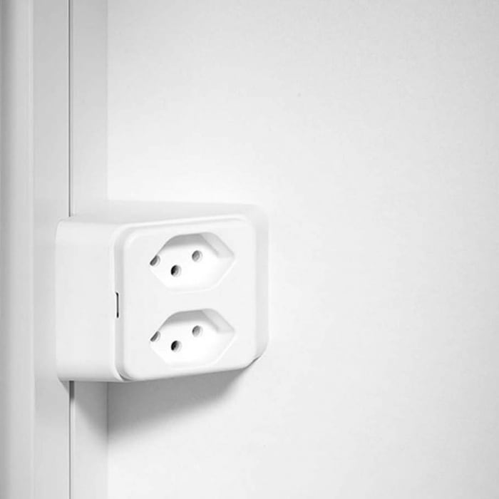 Schneider EASY Spiegelschrank ELC1 90/2/0/SD 89,5 x 70 cm, 2 Steckdosen, CH