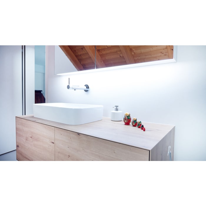 Schneider LOW plus LED Spiegelschrank LOP 70/2/LED 69,5 x 74,7 cm, 3000 K, Steckdose links und rechts, DE