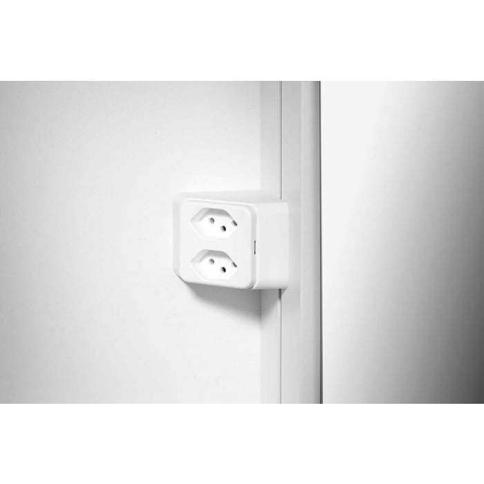 Schneider LOW plus LED Spiegelschrank LOP 70/2/LED 69,5 x 74,7 cm, 4000 K, Doppelsteckdose links und rechts, CH