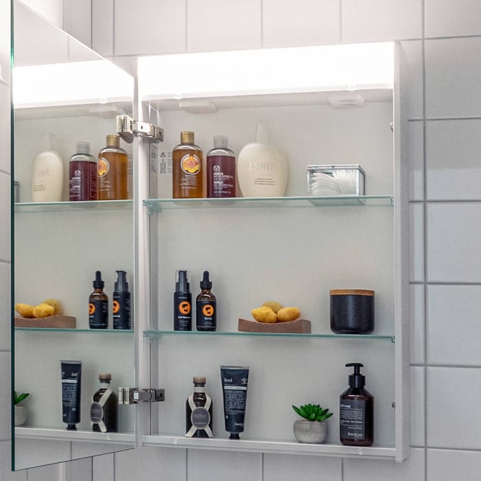 Schneider OBJECT Line Comfort LED Spiegelschrank OLC1 50/1/LED 49,5 x 74,2 cm, 3000 K, DE