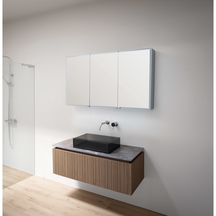 Sprinz Pure-Line Spiegelschrank Aufputz mit 3 Türen 130 cm