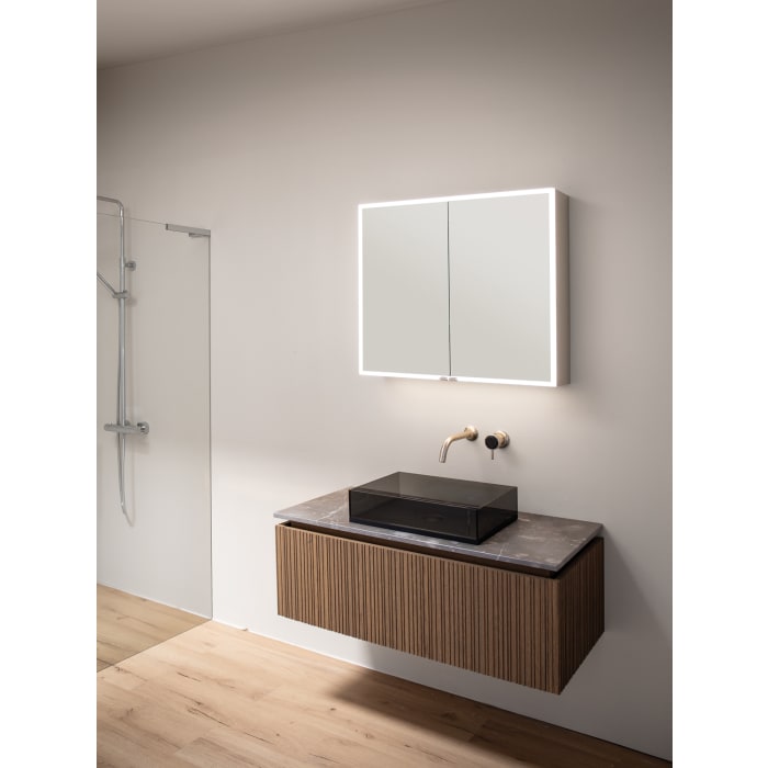 Sprinz Pure-Line Spiegelschrank Aufputz mit 2 Türen 100 cm, mit Rückwand-, Innenraum- und Waschtischbeleuchtung