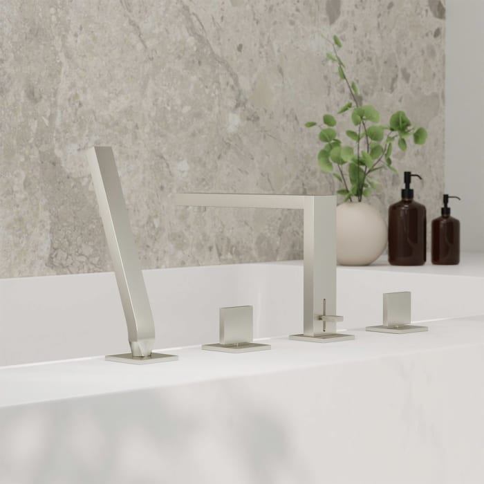 Steinberg Serie 160 4-Loch Wannen-Standarmatur Ausladung 21 cm