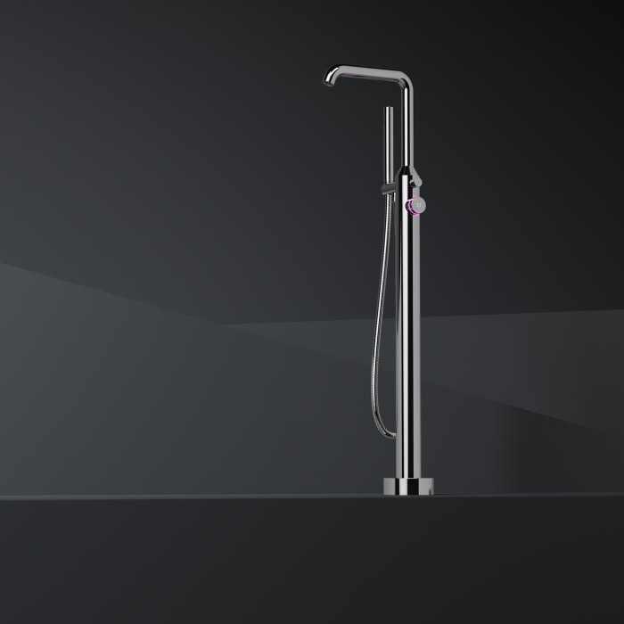 Steinberg Serie 310 freistehende Wannenarmatur mit elektronischer Bedienung