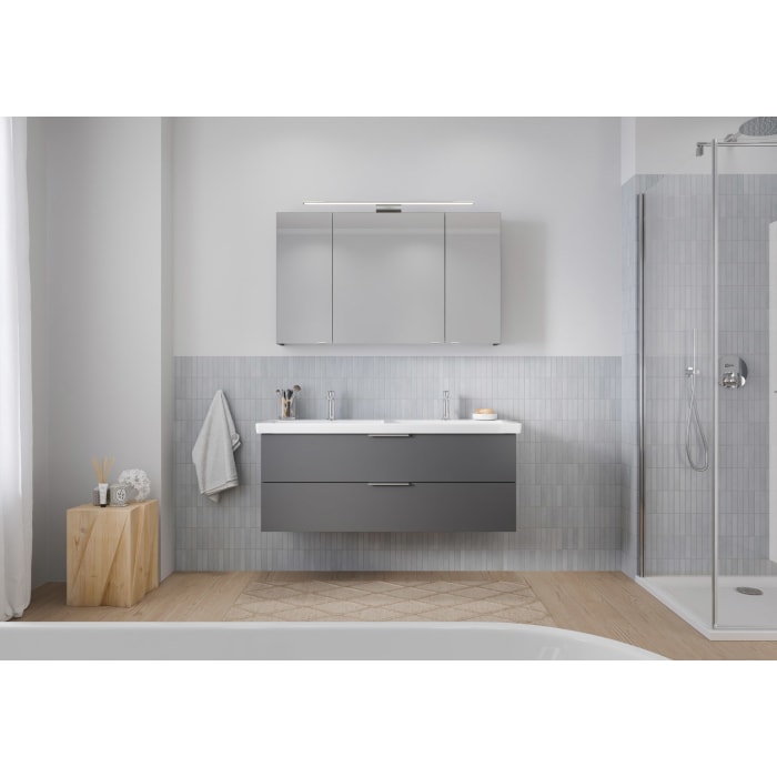 Steinkamp Living 2.0 / Villeroy & Boch Subway 3.0 Badmöbel Set 130 cm mit Spiegelschrank, 3 Türen