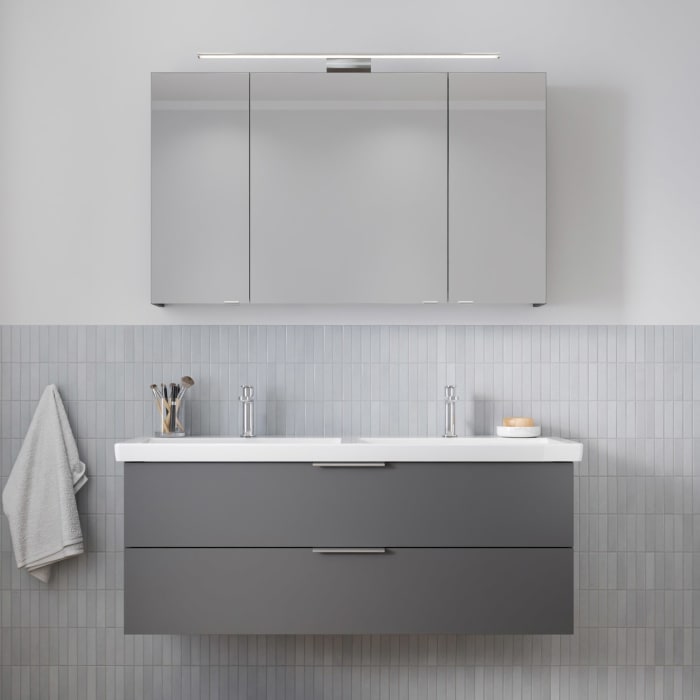 Steinkamp Living 2.0 / Villeroy & Boch Subway 3.0 Badmöbel Set 130 cm mit Spiegelschrank, 3 Türen