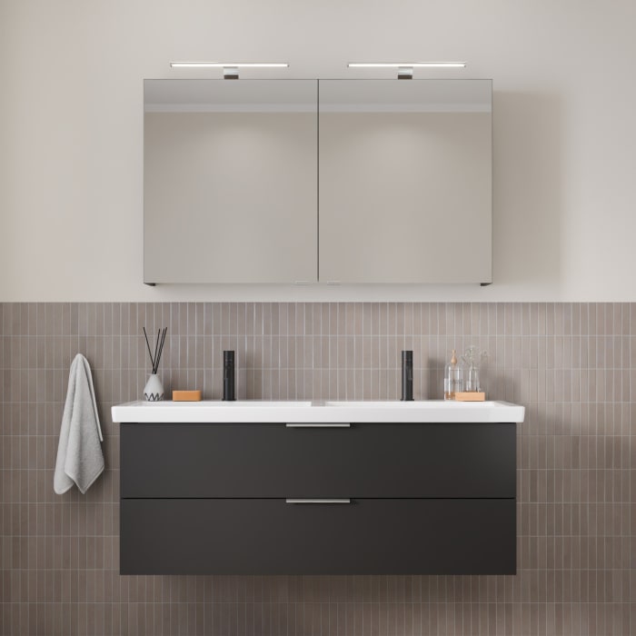 Steinkamp Living 2.0 / Villeroy & Boch Subway 3.0 Badmöbel Set 130 cm mit Spiegelschrank, 2 Türen