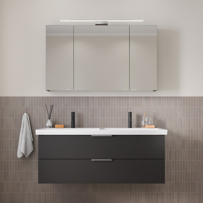 Steinkamp Living 2.0 / Villeroy & Boch Subway 3.0 Badmöbel Set 130 cm mit Spiegelschrank, 3 Türen
